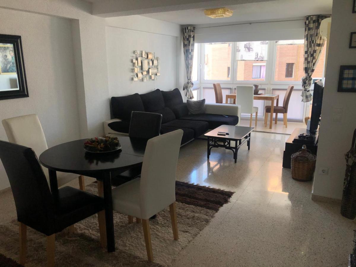 Cosy Apartment 5 Min From The Beach , Sea View Benidorm Kültér fotó